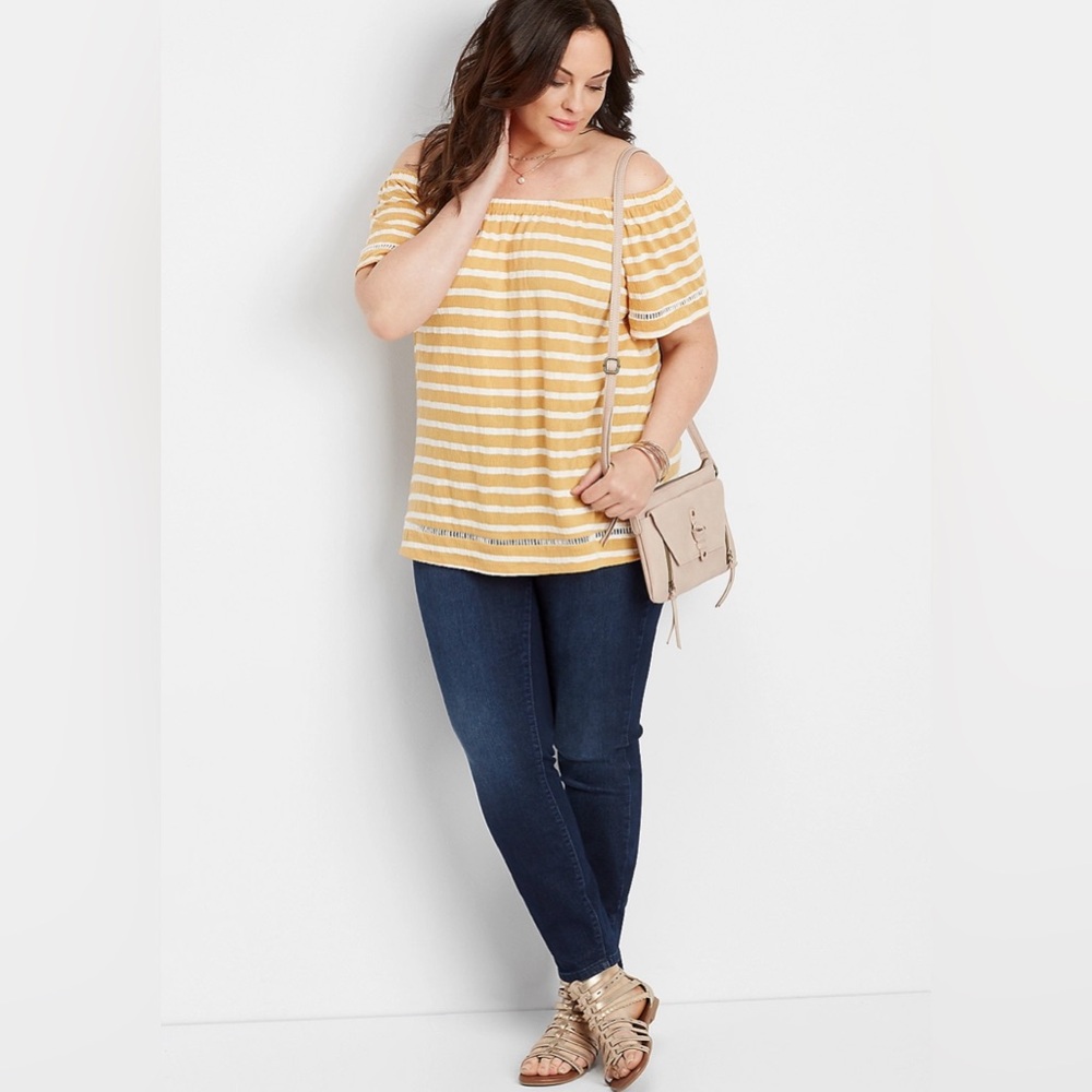 Maurice’s off shoulder yellow and white top Size: 2